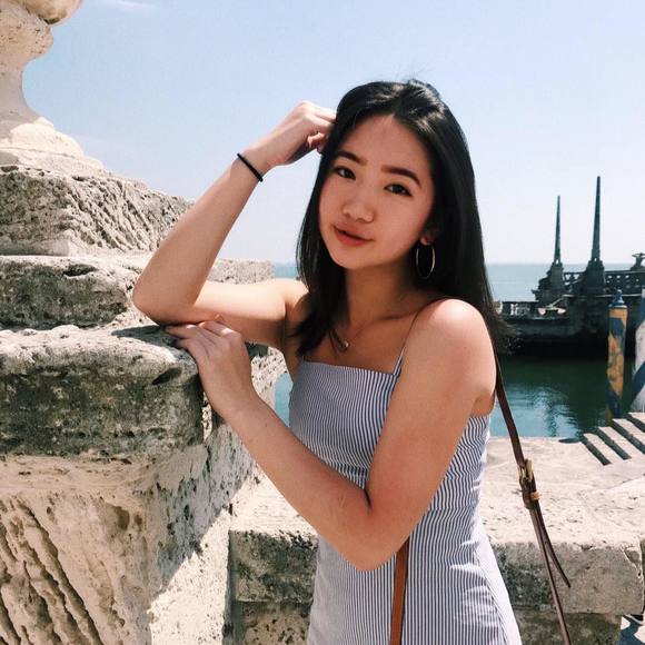 Meet your Posher, Connie - Picture 1 of 1